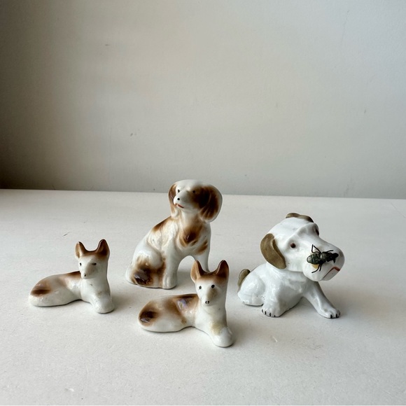 Vintage Bundle of Porcelain Dogs - Picture 1 of 4